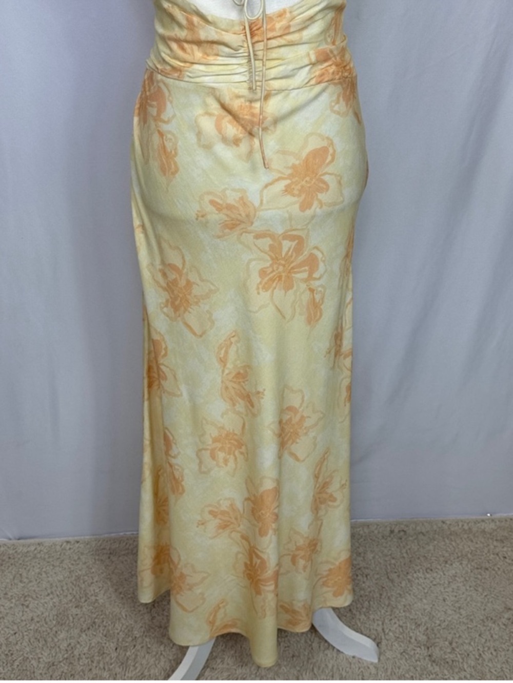 Petal & Pup Orin Maxi‎ Dress Size Medium Floral Yellow Cut Out - Picture 8 of 16